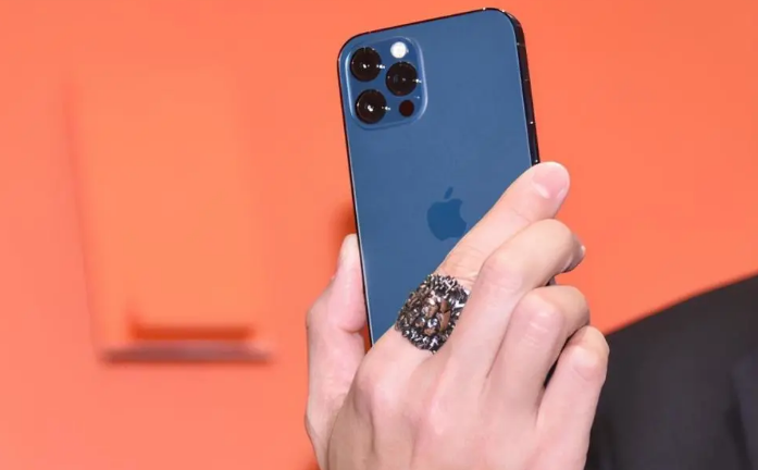 新兴苹果手机维修分享iPhone12系列重启方法教程 